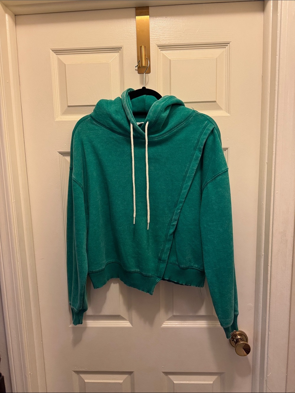 Zenana Outfitters Teal Cropped Hoodie with White Drawstrings